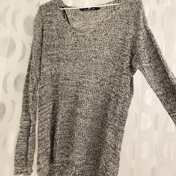 ☁️ Gray Knit Amnesia Sweater ☁️ - Picture 7 of 7